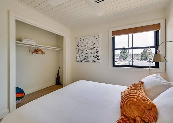 Stylish Close To Hiking And Fishing! Ferienhaus *