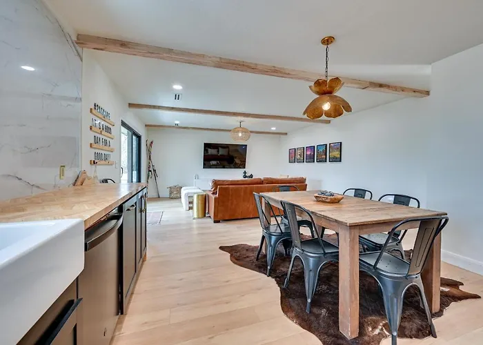 Ferienhaus Stylish Close To Hiking And Fishing! *