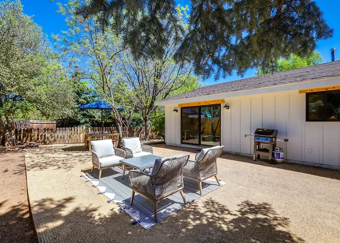 Stylish Close To Hiking And Fishing! Flagstaff